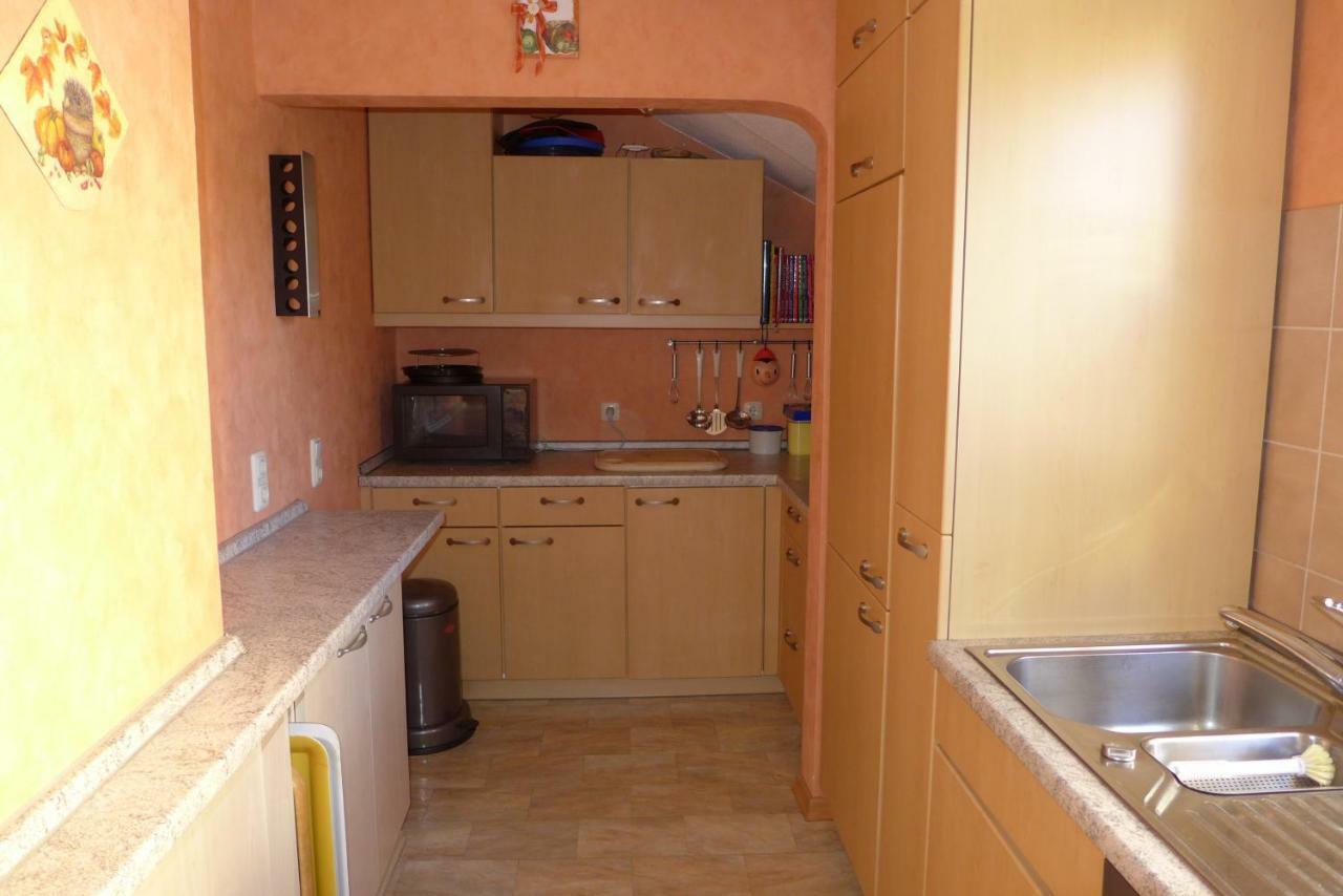 Messe Cgn/Dus Grossraeumige Wohnung In Guter Verkehrslage Leverkusen Esterno foto