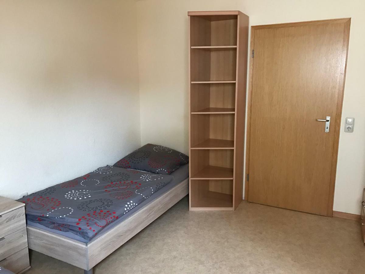Messe Cgn/Dus Grossraeumige Wohnung In Guter Verkehrslage Leverkusen Esterno foto